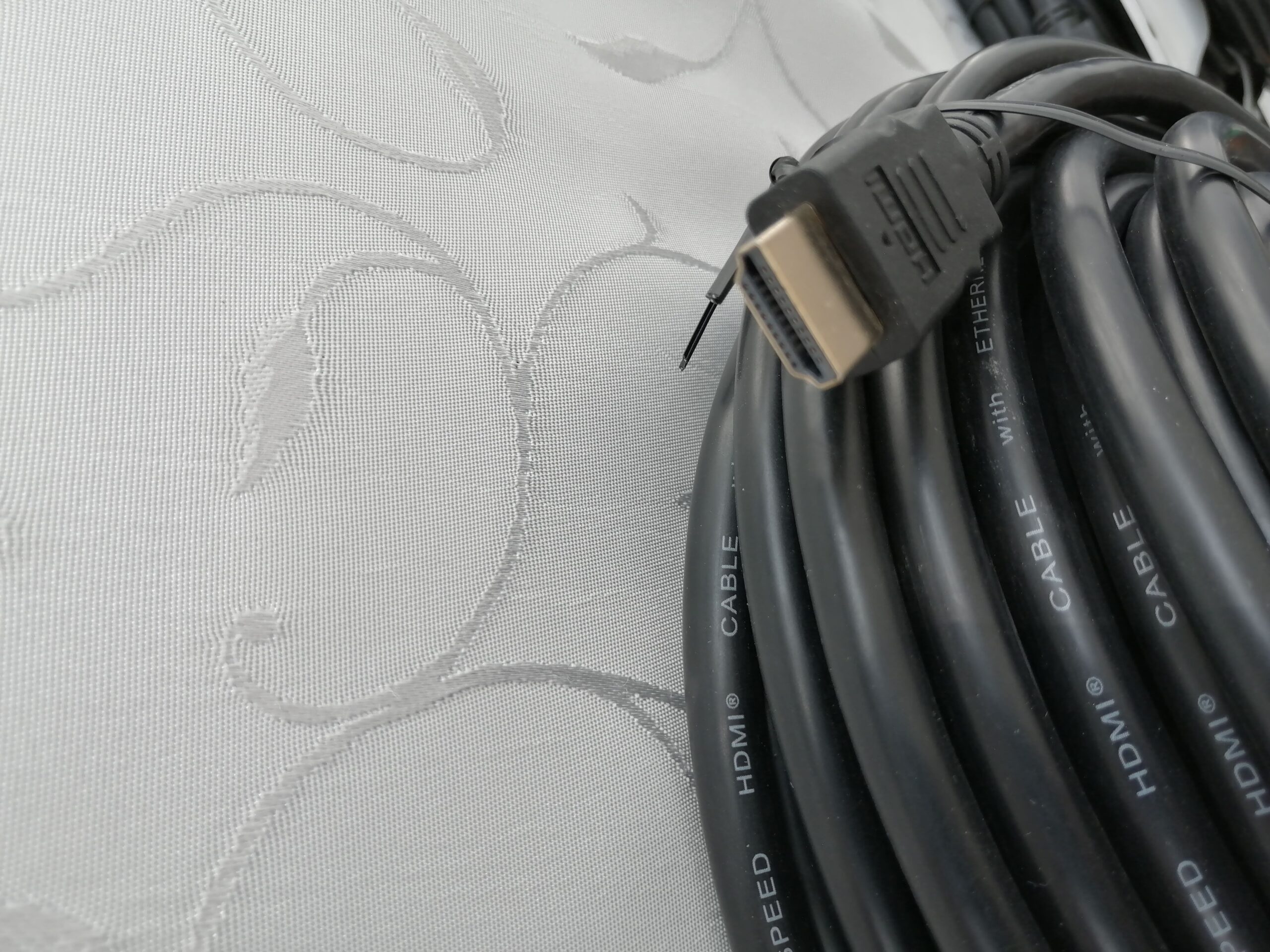 HDMI na HDMI kabl (m/m) 20m