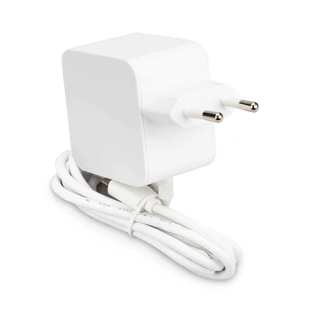 Raspberry Pi 5 napajanje 27W, belo