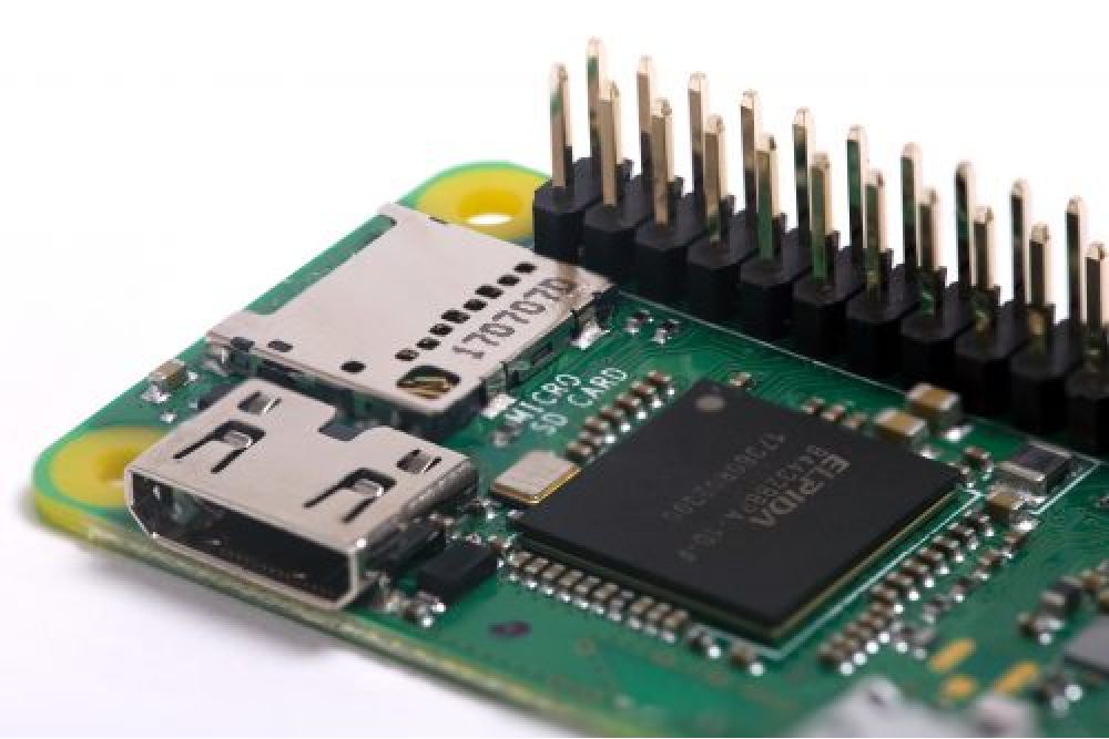 Raspberry Pi Zero WH --****