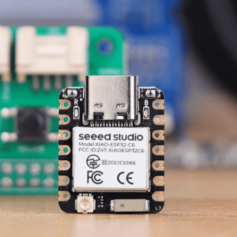 Seeed Studio XIAO ESP32C6**